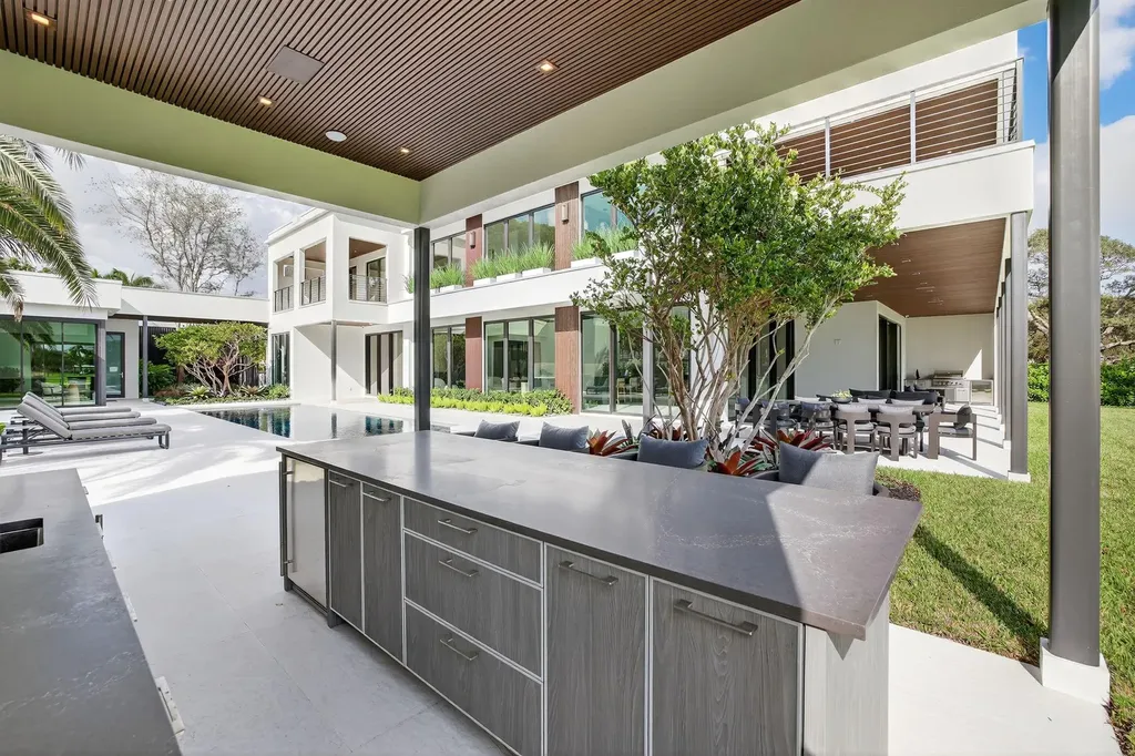 4312 NE 23 Avenue Fort Lauderdale FL 33308