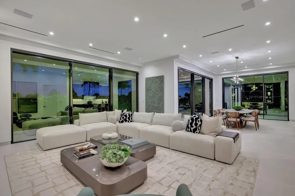4312 NE 23 Avenue Fort Lauderdale FL 33308