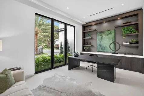 4312 NE 23 Avenue Fort Lauderdale FL 33308