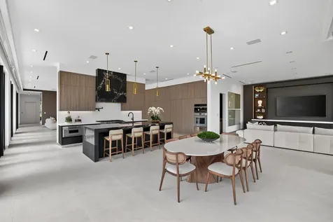 4312 NE 23 Avenue Fort Lauderdale FL 33308
