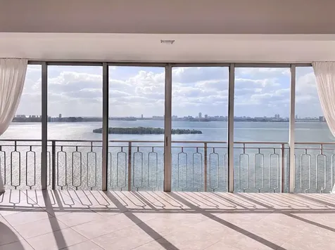 11111 Biscayne Boulevard Miami FL 33181