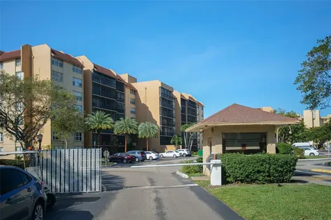 3821 Environ Boulevard Lauderhill FL 33319