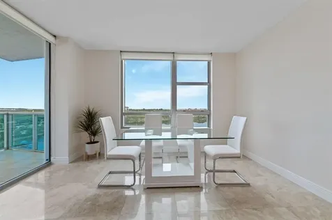 2641 N Flamingo Road Sunrise FL 33323
