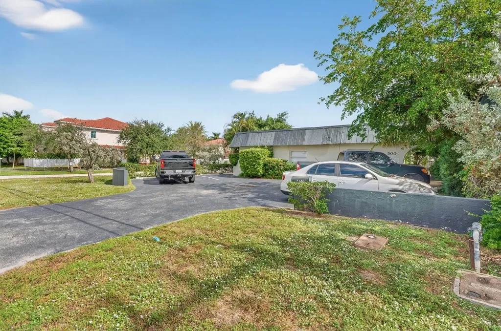 500 SE 23rd Avenue Pompano Beach FL 33062