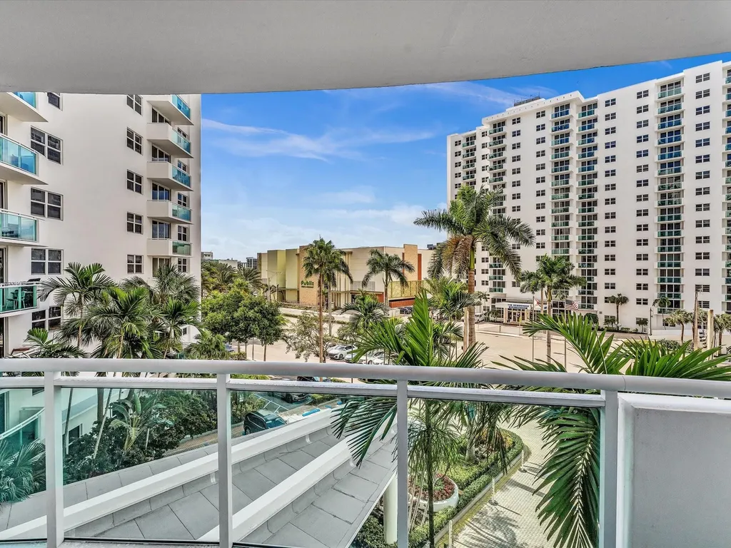 3001 S Ocean Drive Hollywood FL 33019