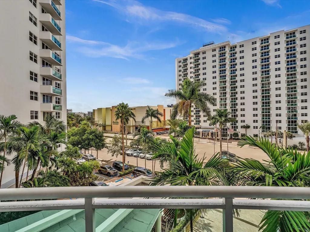 3001 S Ocean Drive Hollywood FL 33019