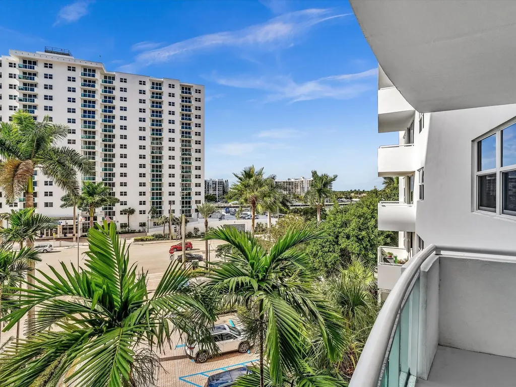 3001 S Ocean Drive Hollywood FL 33019