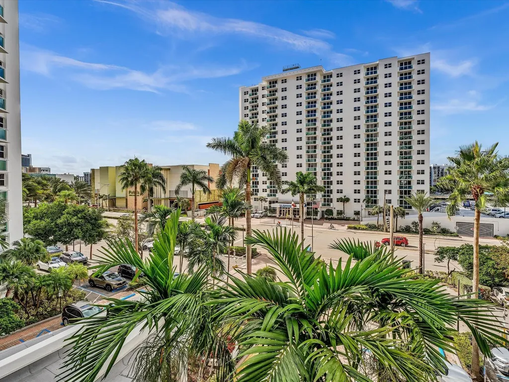 3001 S Ocean Drive Hollywood FL 33019