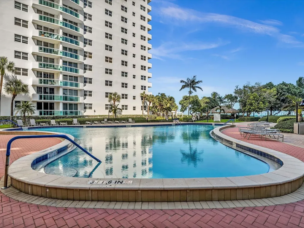 3001 S Ocean Drive Hollywood FL 33019