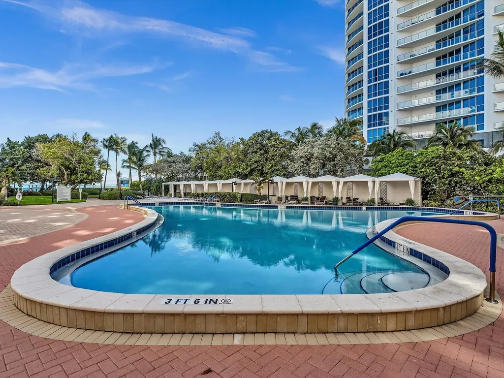 3001 S Ocean Drive Hollywood FL 33019