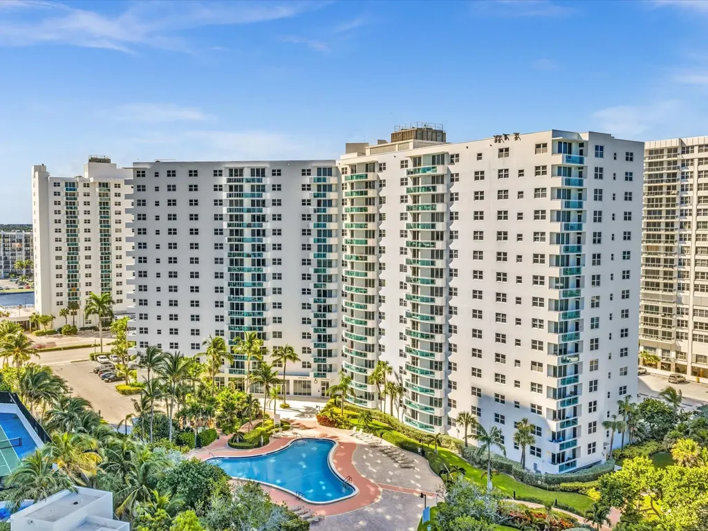 3001 S Ocean Drive Hollywood FL 33019