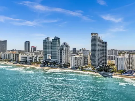 3001 S Ocean Drive Hollywood FL 33019