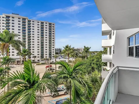 3001 S Ocean Drive Hollywood FL 33019