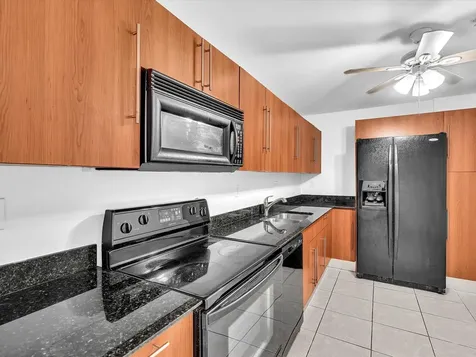 3001 S Ocean Drive Hollywood FL 33019