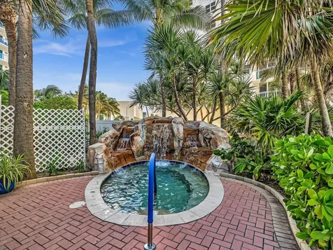 3001 S Ocean Drive Hollywood FL 33019