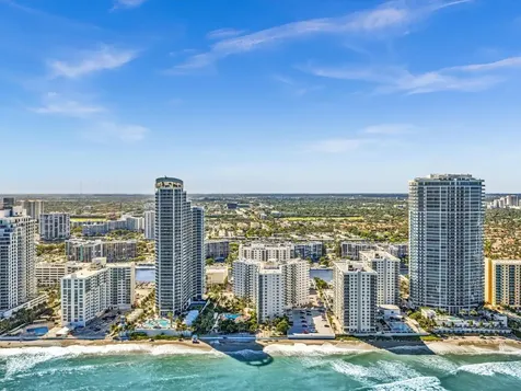 3001 S Ocean Drive Hollywood FL 33019
