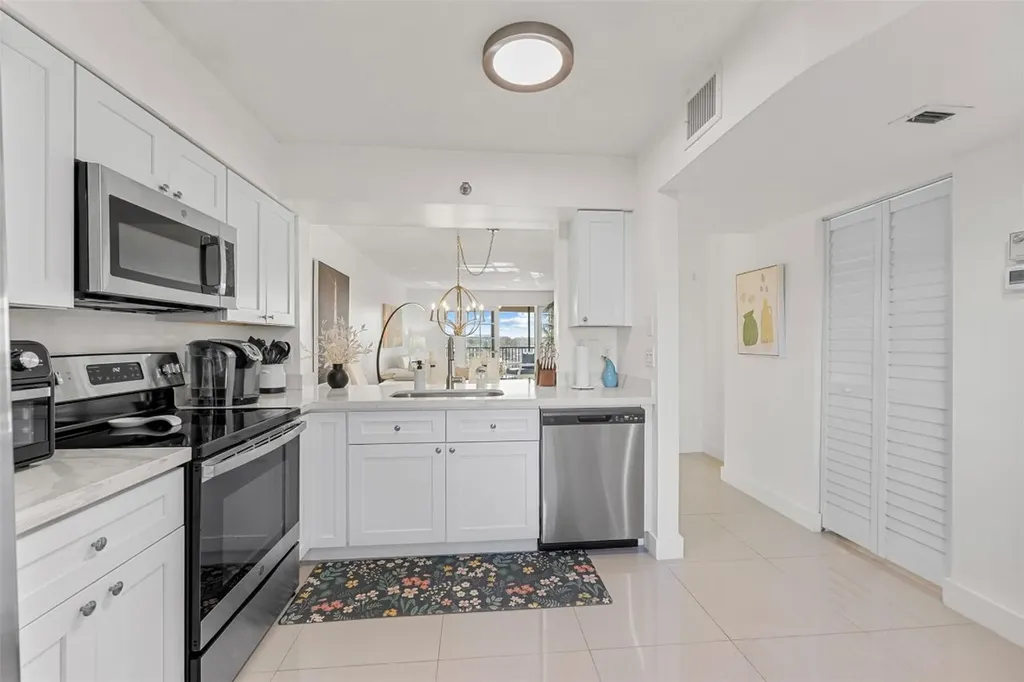 2202 S Cypress Bend Drive Pompano Beach FL 33069