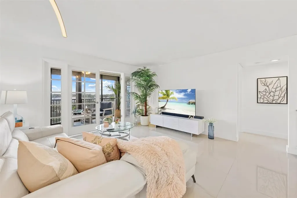2202 S Cypress Bend Drive Pompano Beach FL 33069