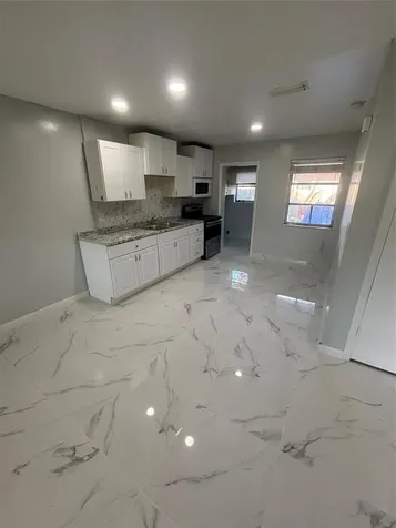 268 NE 41st Street Oakland Park FL 33334