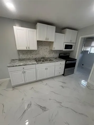 268 NE 41st Street Oakland Park FL 33334
