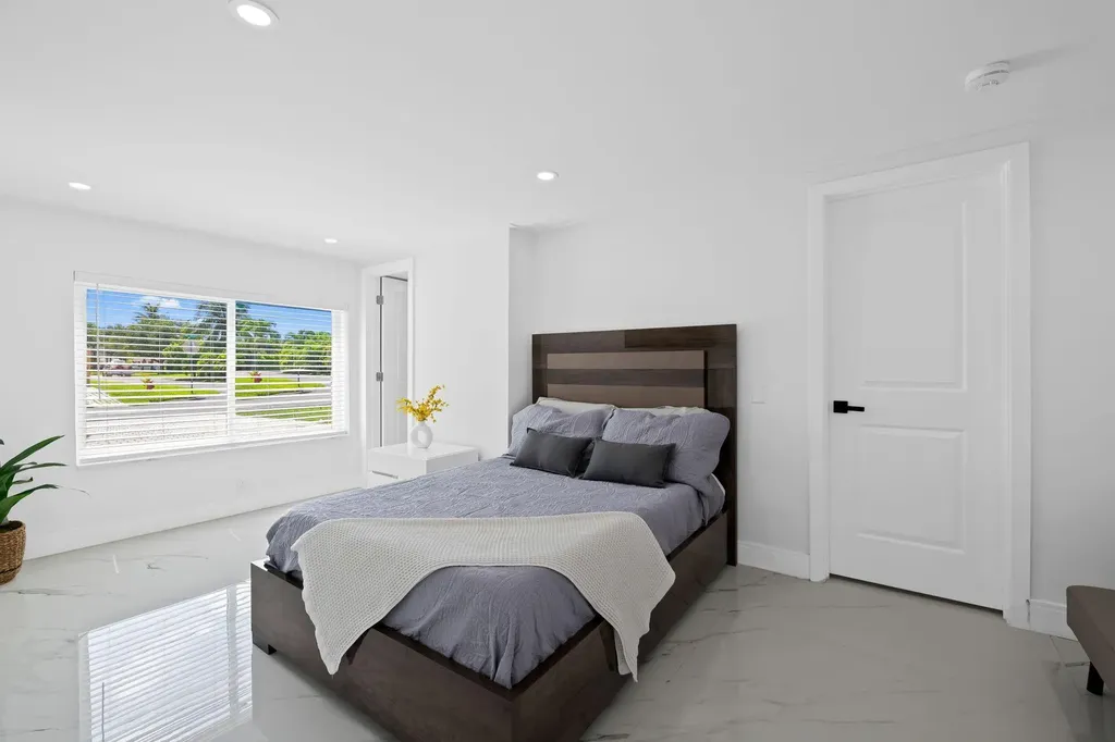 865 NE 23rd Terrace Pompano Beach FL 33062