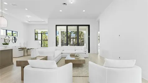 13270 Artisan Circle Palm Beach Gardens FL 33418