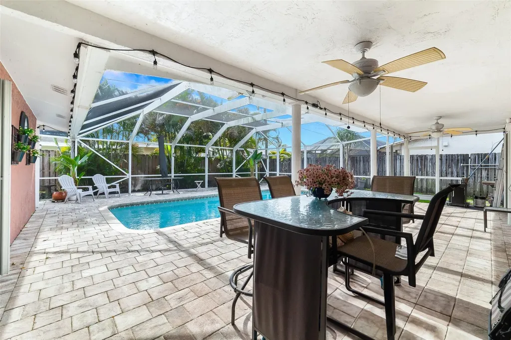10510 NW 24 Street Sunrise FL 33322