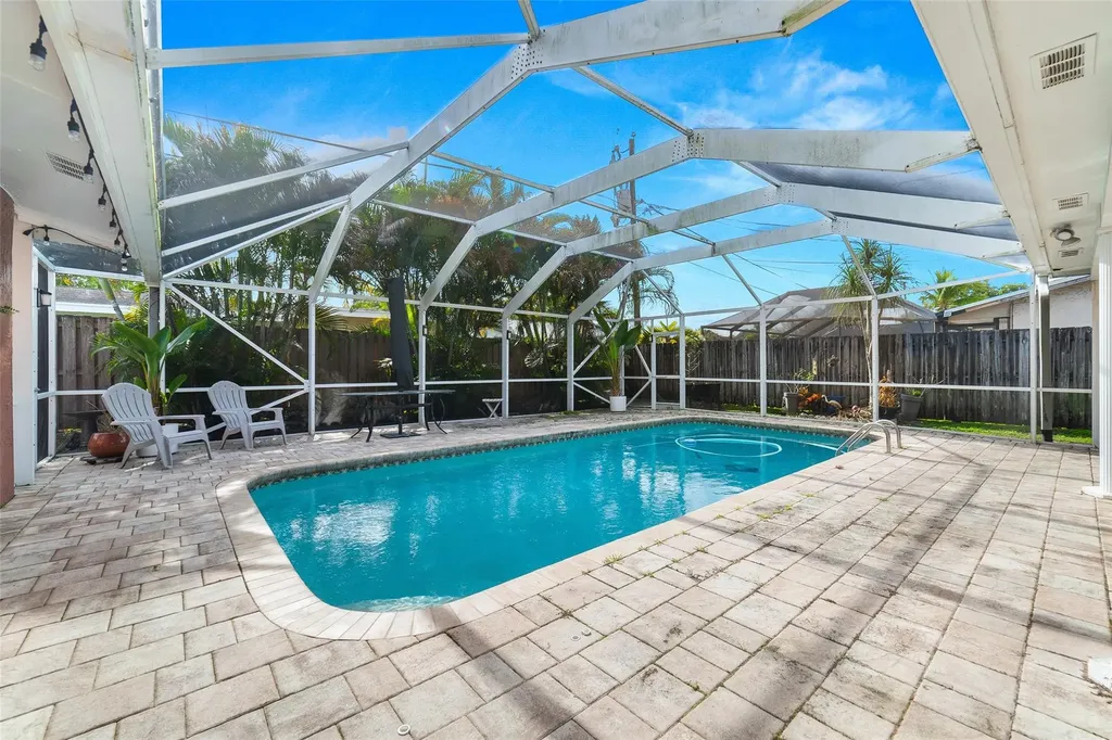 10510 NW 24 Street Sunrise FL 33322