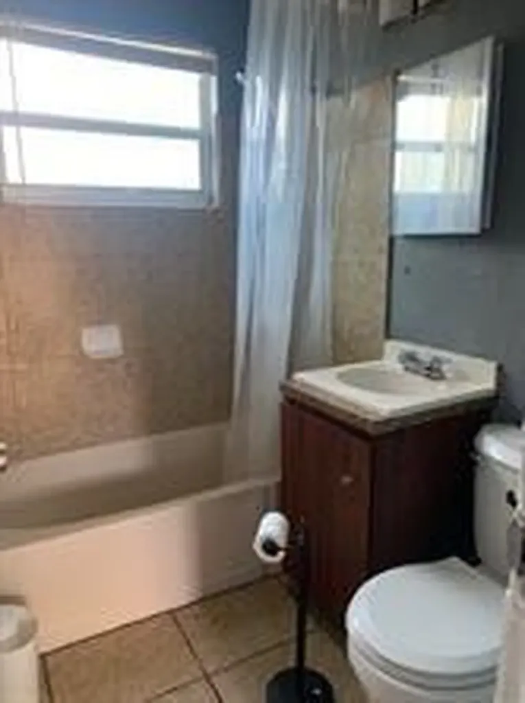 911 NW 12th Avenue Fort Lauderdale FL 33311