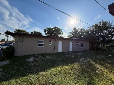 911 NW 12th Avenue Fort Lauderdale FL 33311