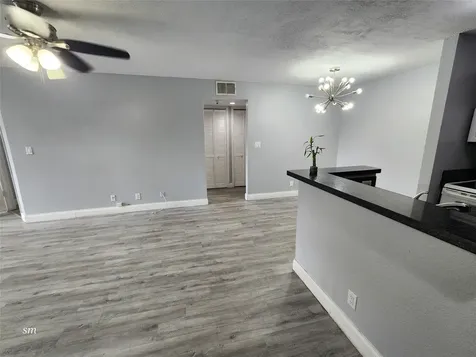 2736 S University Drive Davie FL 33328