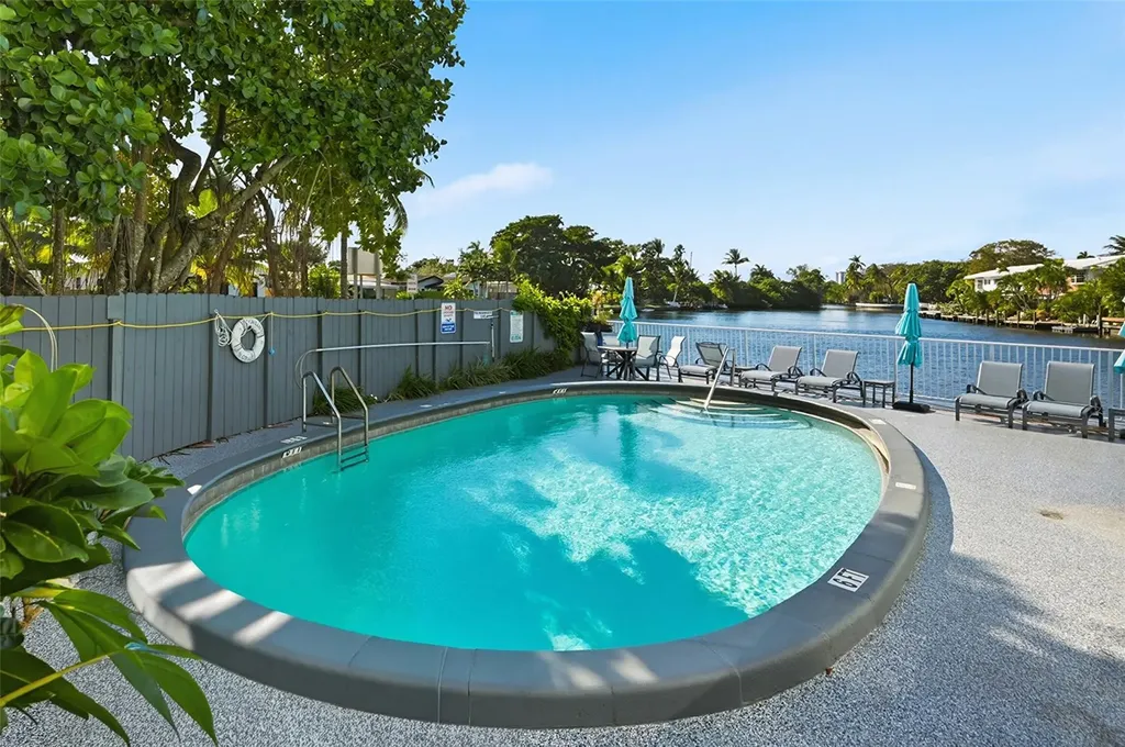 801 NE 18th Court Fort Lauderdale FL 33305
