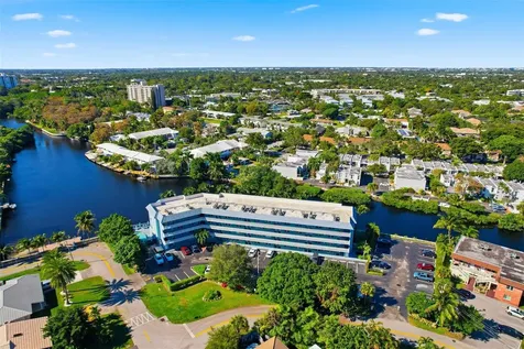 801 NE 18th Court Fort Lauderdale FL 33305