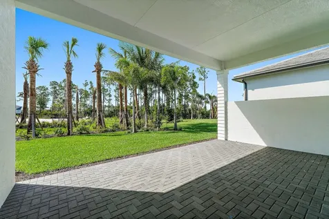 9607 St Germain Drive Palm Beach Gardens FL 33412