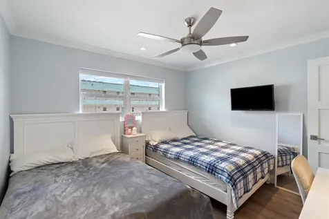 1461 S Ocean Boulevard Lauderdale By The Sea FL 33062