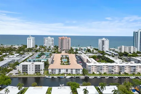 1461 S Ocean Boulevard Lauderdale By The Sea FL 33062