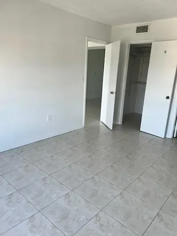 4164 Inverrary Drive Lauderhill FL 33319