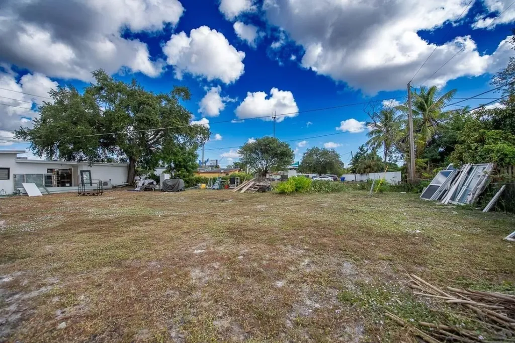 5738 W Hallandale Beach Boulevard West Park FL 33023
