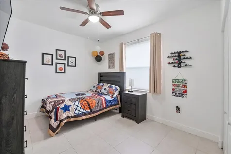 8211 NW 74th Avenue Tamarac FL 33321