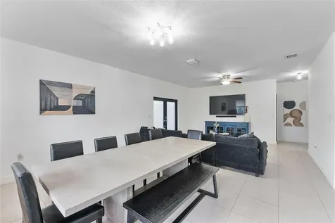8211 NW 74th Avenue Tamarac FL 33321
