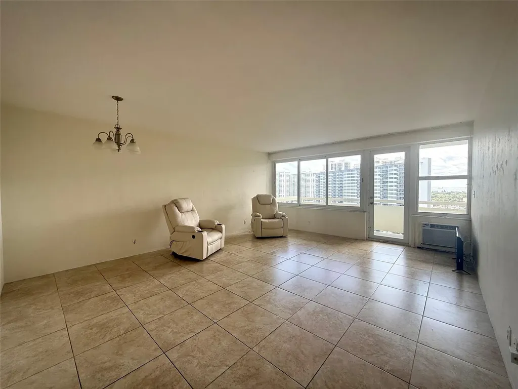 3200 NE 36th Street Fort Lauderdale FL 33308