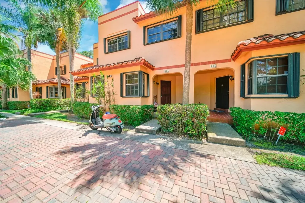200 NE 17th Court Fort Lauderdale FL 33305