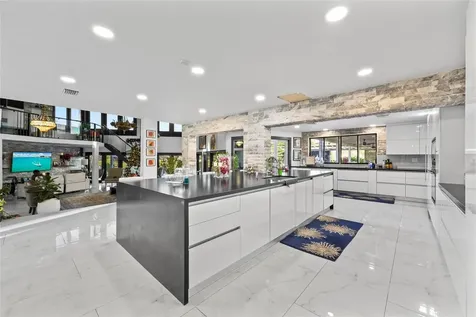 4131 NW 99th Avenue Coral Springs FL 33065