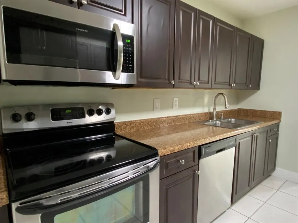 1610 NE 62nd Street Fort Lauderdale FL 33334