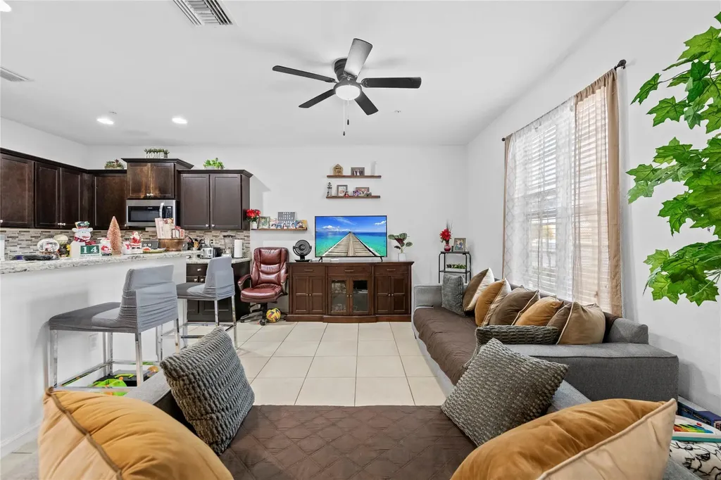 197 SW 6th Place Pompano Beach FL 33060