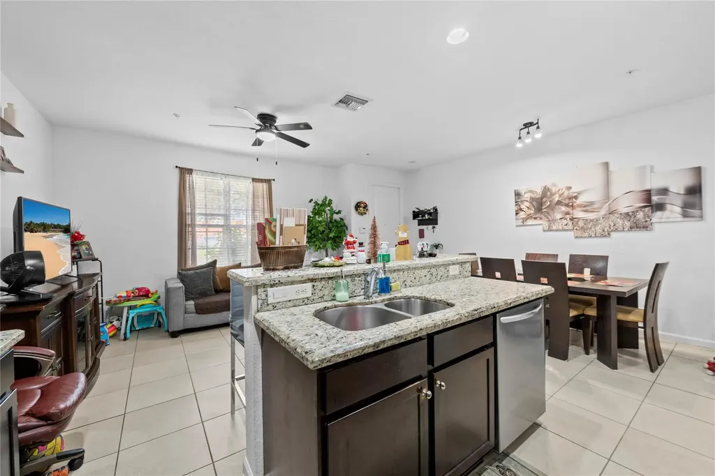 197 SW 6th Place Pompano Beach FL 33060