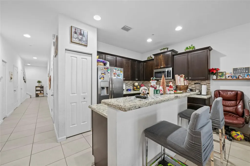 197 SW 6th Place Pompano Beach FL 33060