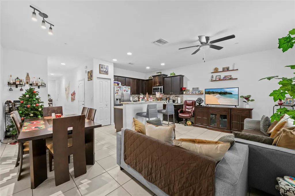 197 SW 6th Place Pompano Beach FL 33060