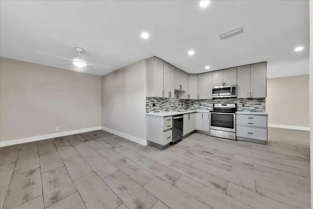 1004 Johnson Street Hollywood FL 33019