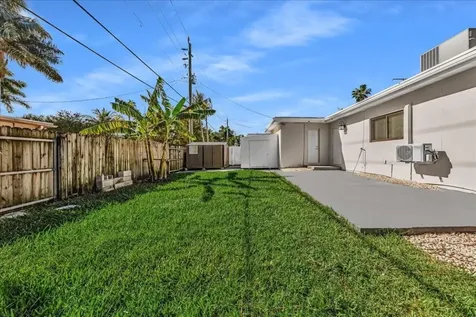 1004 Johnson Street Hollywood FL 33019